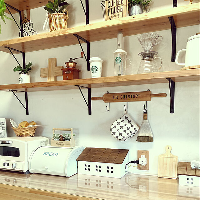 misarikuのオカザキ-スターバックス プラスティック マグ カップ 16ｏｚ USA 限定 紙コップ風 スタバ プラカップ 白 エコ カップの家具・インテリア写真