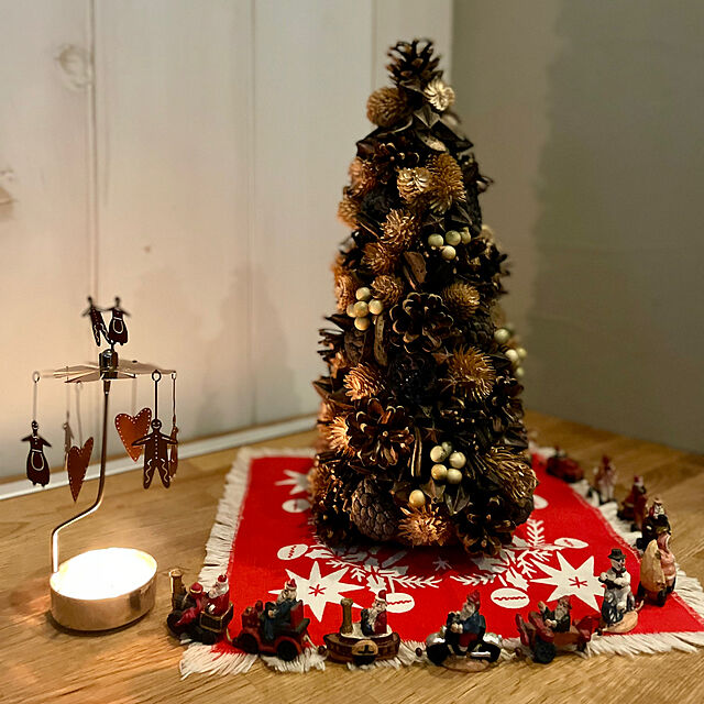 Akiの-クリスマスツリー 北欧 おしゃれ プレミアムウッドベースツリー150cm オーナメント 飾り なし ポットツリー ヌードツリーの家具・インテリア写真