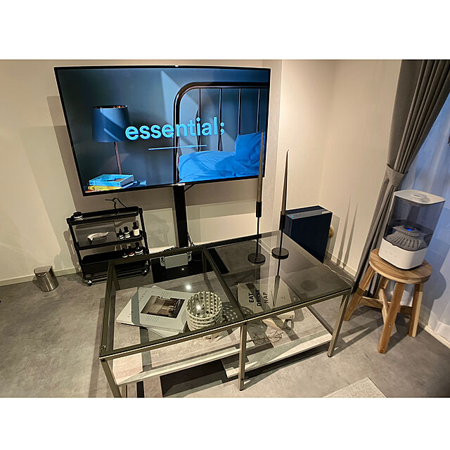 pippiのHOMOOI-HOMOOI ローテーブル センターテーブル ガラステーブル 二段収納 強化ガラス 収納付き おしゃれ リビング 一人暮らし 幅100×奥行60×高さ45cm 岩グレーの家具・インテリア写真