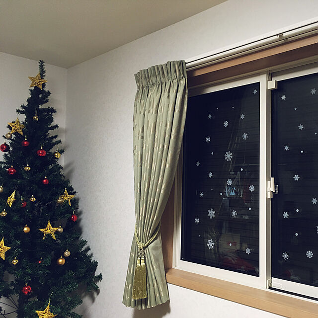 tomoの-Takelablaze クリスマス　静電ステッカー　120pcs ウォールステッカー　窓ステッカー 雪　サンター　クリスマスツリー　雪の結晶　merry　christmasの家具・インテリア写真