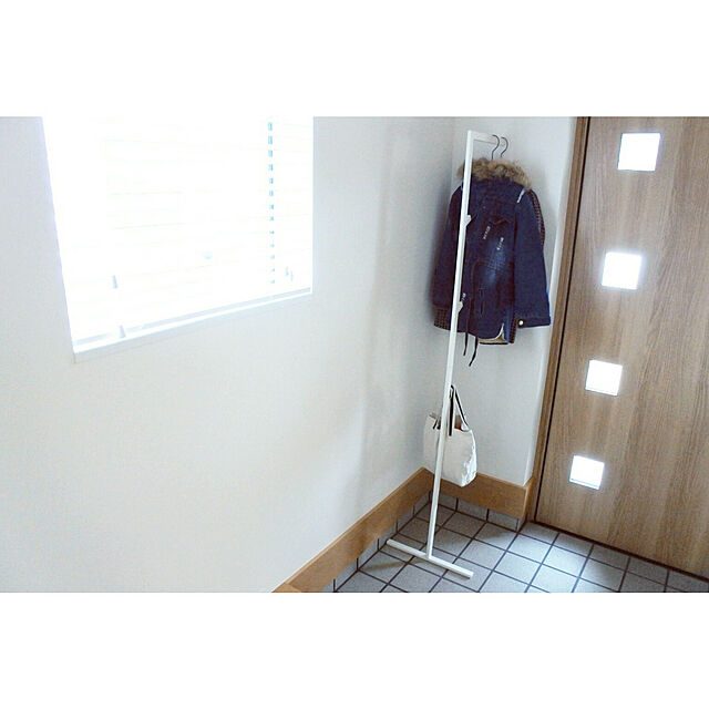 sa-の山崎実業-スリムコートハンガー ライン LINEの家具・インテリア写真