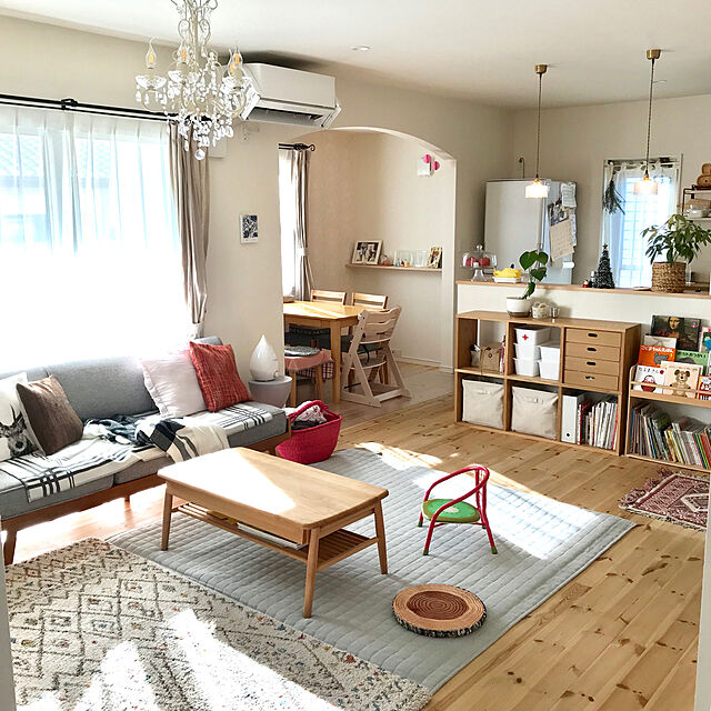 muraのニトリ-クッションカバー(IN タイダイ RE T) の家具・インテリア写真