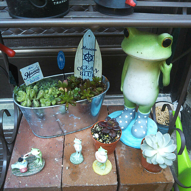 sakura_tukiyo_shのダイカイ-(ラブレターを貰ったカエルの女の子)コポーやカエル グッズ 雑貨(バリ雑貨 アジアン雑貨)風水にもおすすめのカエルの置物(かえる 蛙 フロッグ)縁起物 置物 カエルのフィギュアで無事帰る(アジアン アジア バリ)Copeau(コポタロウ コポミ)かわいい(可愛い)マスコットの家具・インテリア写真
