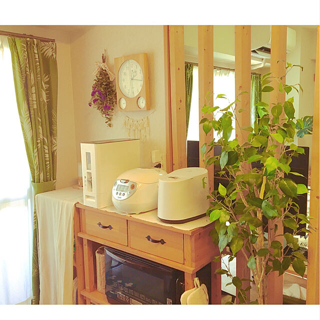 shizuのニトリ-計量米びつ ホワイト(HG-6) の家具・インテリア写真
