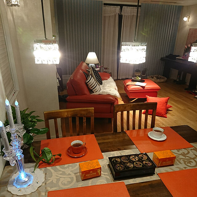 bonobono54の-宝石箱　花化粧　黒の家具・インテリア写真
