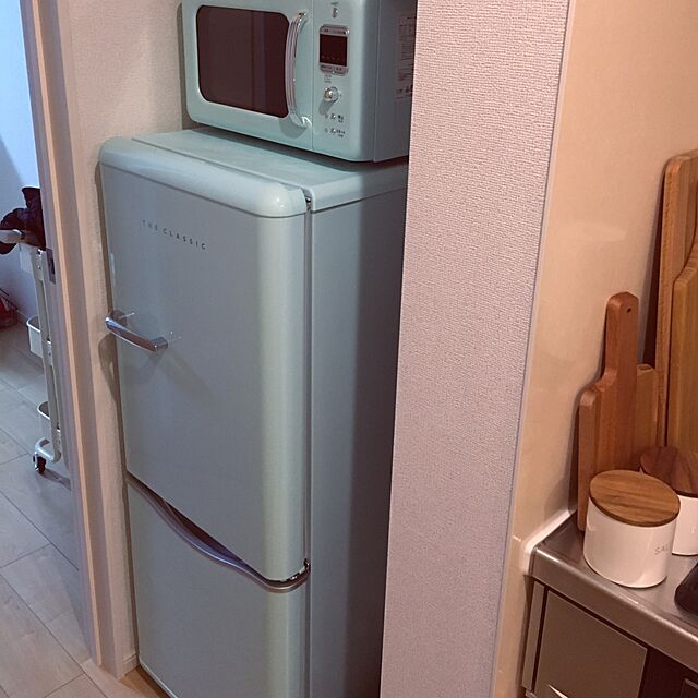 Yuzuの-コンパクト レトロ アンティーク ビンテージ 冷蔵庫 79L Retro Compact Refrigerator 2.8 Cu Ft, Mint 家電の家具・インテリア写真