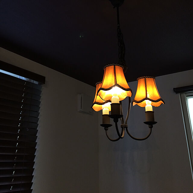 ChikaのFuloon-Fuloon クリップ式シェード 3個入り 照明のかさ 電気スタンドの笠 手作りランプシェード ランプシェード交換用 布製 マウント型 (褐色)の家具・インテリア写真