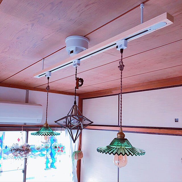 y.hのAmpoule-Ampoule シーリングライト 照明 おしゃれ ダクトレール ライティングレール 天然木 リビング ダイニング 寝室 北欧 ナチュラル インダストリアル ウォールナット Asenta アセンタの家具・インテリア写真