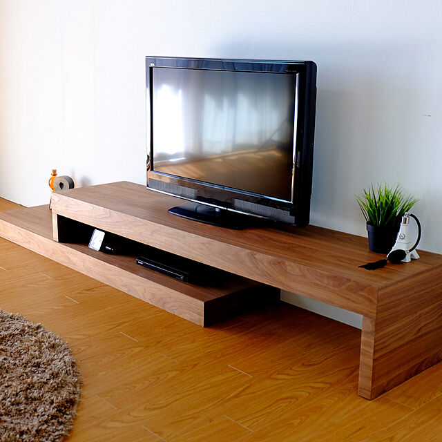 isseiki_furnitureのISSEIKI-ISSEIKI テレビボード 幅160cm (ウォルナット)ミドルブラウン 伸縮可能【完成品】PILE TV BOARD 160 (WALNUT) 伸縮 伸長 テレビ台 棚 リビングの家具・インテリア写真