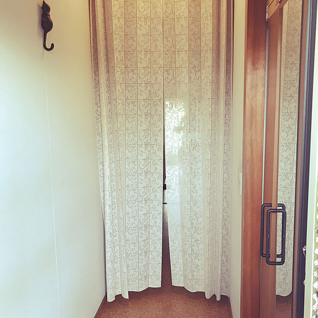 misakiの-アコーディオンのれんロングサイズの間仕切り：プリントレース・アールデコ柄　幅150cm丈250cm-cos　　＜noren　洗面所　脱衣所　廊下 間仕切り＞の家具・インテリア写真