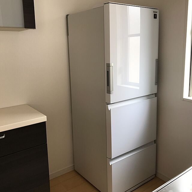 RiEの-【送料無料】SHARP SJ-GW35C-W ピュアホワイト [冷蔵庫 (350L・どっちもドア・高濃度プラズマクラスター7000)]の家具・インテリア写真