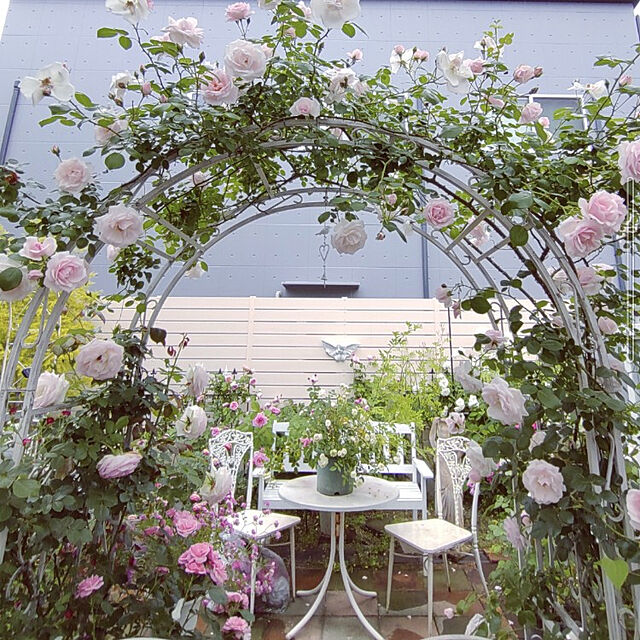 Bienvenueの武田コーポレーション-ガーデンベンチ　木製ベンチ　天然木　ベンチ　幅120cm　ガーデンチェア　エクステリア　ガーデン　テラス　庭　木製　椅子　送料無料の家具・インテリア写真