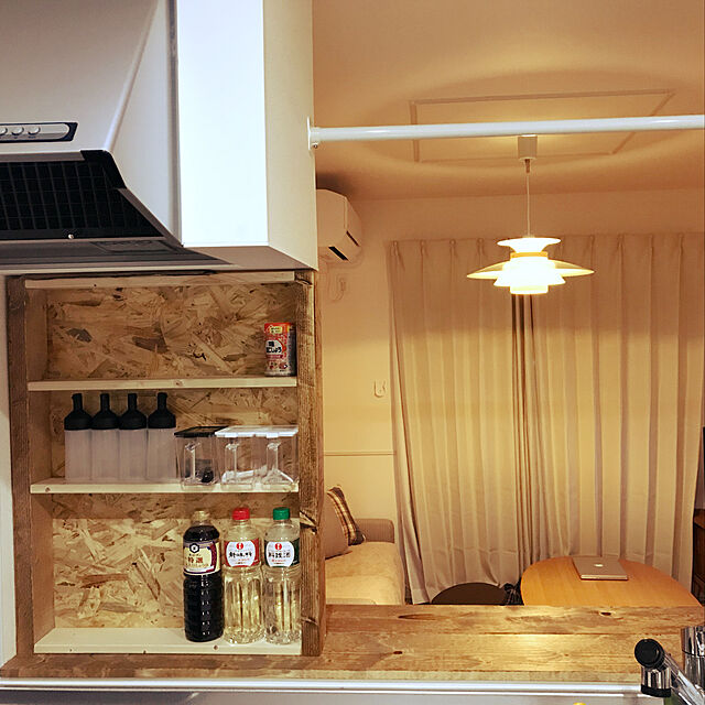 Yujiroのニトリ-遮光2級・遮熱・防炎・50サイズカーテン(ノーブル3 アイボリー 100X230X2) の家具・インテリア写真