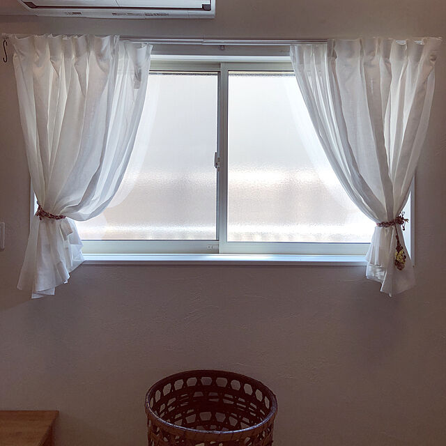 michikusaの無印良品-綿ボイルプリーツカーテン／オフ白の家具・インテリア写真