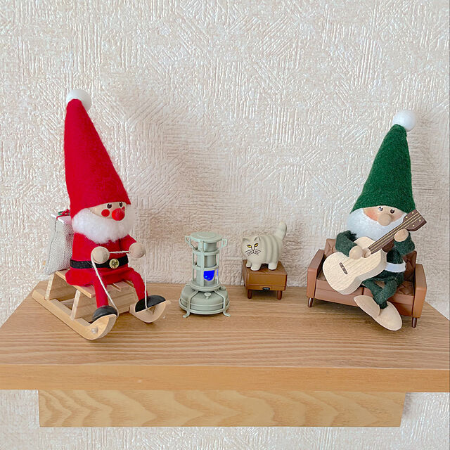 Minoriの-【クーポン対象 3/27 10:59まで】 ノルディカニッセ そりに乗ったサンタ フェルトシリーズ 赤 NORDIKA nisse クリスマス 雑貨 木製 人形 北欧 NRD120072の家具・インテリア写真