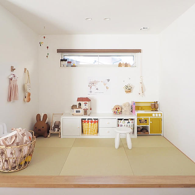 m_home_1123のイケア-【IKEA】MAMMUT/マンムット 子ども用スツール 室内/屋外用/ホワイトの家具・インテリア写真