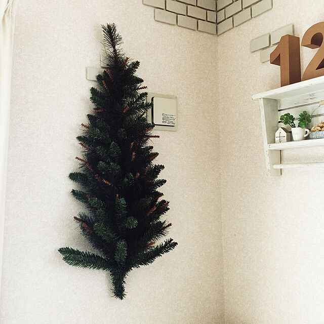 Yukoの-【おしゃれ・高級感・大人可愛いツリー】 クリスマスツリー 90cm 単品 ウォールツリー 壁掛け用 ハーフツリー おしゃれ 北欧 リアル キングピークツリー もみの木の家具・インテリア写真