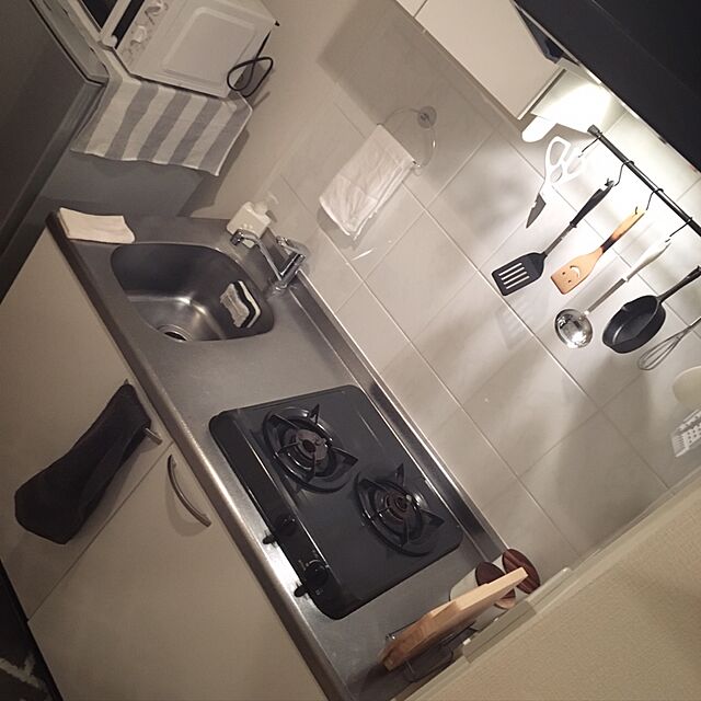 miicha9755のニトリ-キッチン対応フロアマット (キカ GY 45X180)  【玄関先迄納品】 アクセントラグ キッチンマット 45×180 キッチン用品の家具・インテリア写真