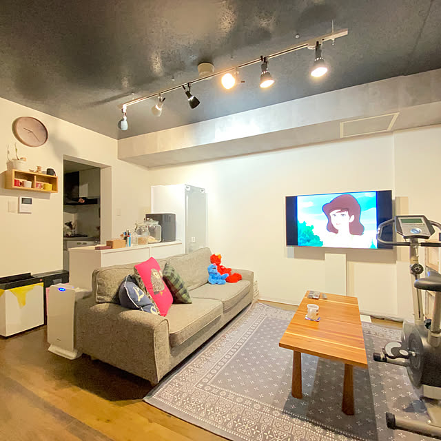 最大49%OFFクーポン EQUALS イコールズ テレビ台 壁寄せテレビスタンド