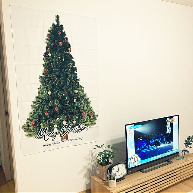 yumの-タペストリー クリスマス ツリー 北欧風 ツリー クリスマス おしゃれ 壁掛け 135×95cm 省スペース 大きい ビッグ 壁に飾る 北欧 豪華 室内 装飾 コンパクト 収納 飾り付け もみの木 イラストの家具・インテリア写真