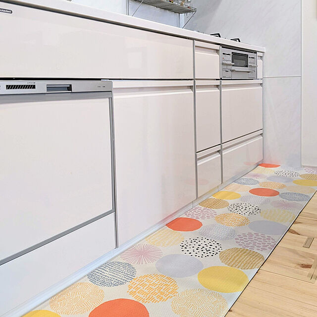 cochonのオカトー-オカトー 拭ける 撥水 北欧風 キッチンマット 60×240cm ドットの家具・インテリア写真
