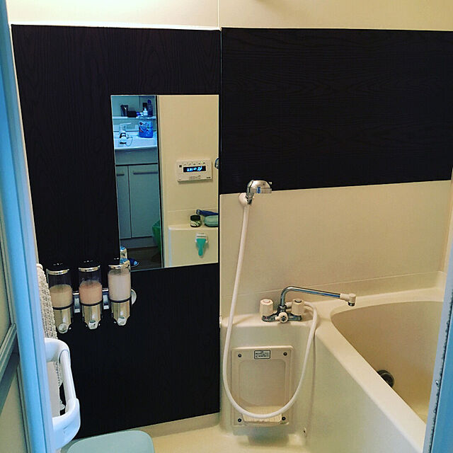yuuのFUPUTWO-[FUPUTWO] ソープディスペンサー 壁掛け 風呂 キッチン 浴室 ウォールマウントポンプ 手動 (1500ml)の家具・インテリア写真