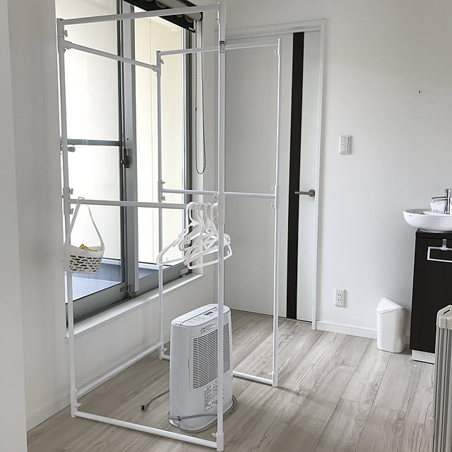 写真付きレビュー セキスイ ランドリースタンド W 部屋干し おしゃれ 室内干し 室内物干し コンパクト 折りたたみ スタンド 物干し ラック 室内 部屋 収納 ハンガーラック 2段 洗濯干し 物干しスタンド 洗濯物干し 物干し台 ランドリー ランドリーラック 洗濯 洗面所