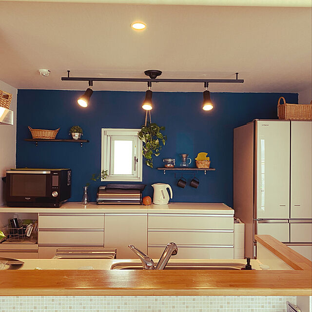 amのニッペホームプロダクツ-STYLE DIYペンキ 500ml ミッドナイトブルー ニッペの家具・インテリア写真