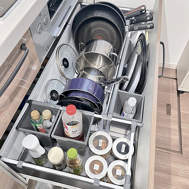 saayaの伸晃-フライパンスタンド 調理器具 鍋蓋 収納 伸縮の家具・インテリア写真