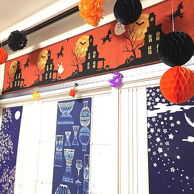 Satoshiの-SUNBEAUTY 「8個セット」すぐ使える 黒＋オレンジ ハロウィン装飾 ハニカムボール ポンポンフラワー インテリア パーティーの飾り付けの家具・インテリア写真