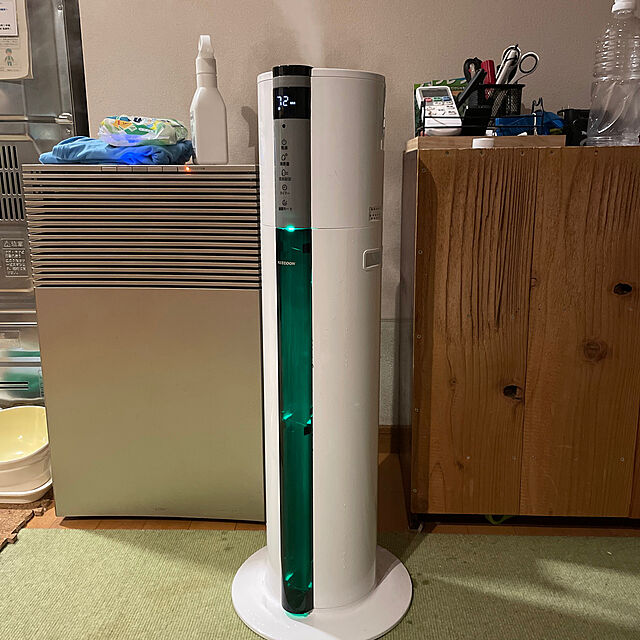 Nezuの-KEECOON 加湿器 大容量8L 40畳 超音波式加湿器 アロマオイルディフューザー 空気清浄 水漏れしない型 吸い上げポンプで 上から給の家具・インテリア写真