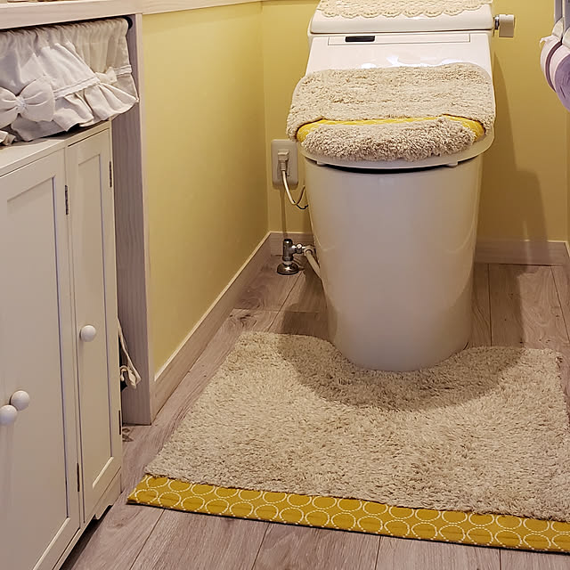 写真付きレビュー トイレマット セット 2点 フタカバー おしゃれ 北欧 高級ブランド 日本製 金運の黄色 洗浄暖房型 普通型 クラフト北欧 イエロー カームランド Calmland トイレカバー 新築 祝い 送料無料の通販商品 口コミ情報 Roomclipショッピング