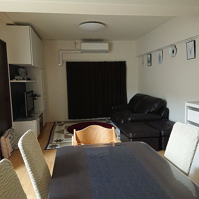 miaoのニトリ-本革ソファ(NステイツBK)+本革スツール(ステイツBK) の家具・インテリア写真