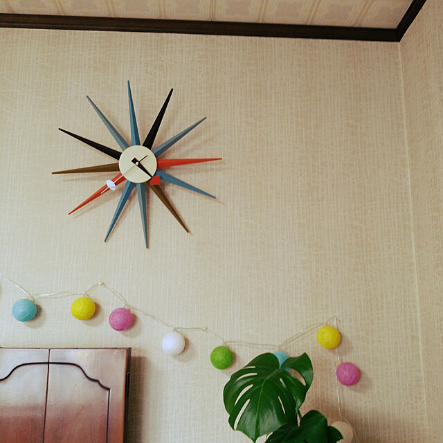 mymの-ジョージネルソン 掛け時計 サンバーストクロック マルチカラー 正規ライセンス品の家具・インテリア写真