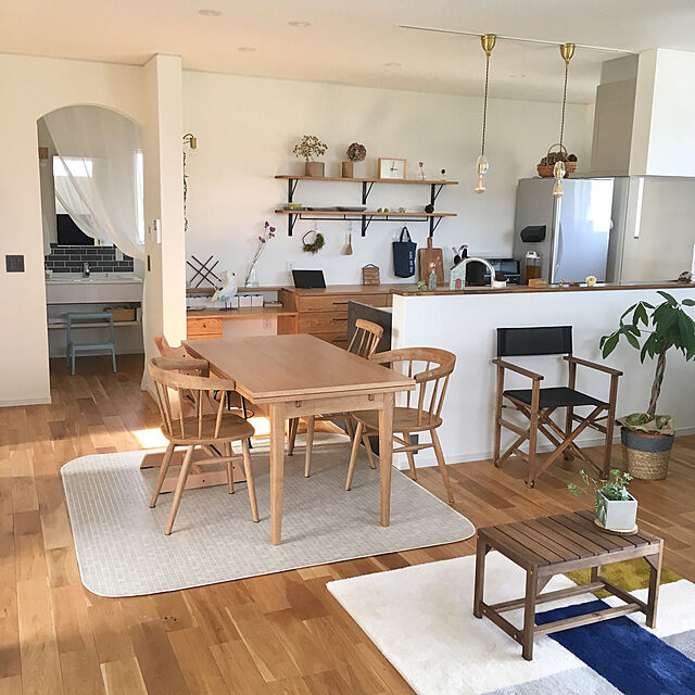 aya__ieの-すっきりデザインの拭けるダイニングラグ[日本製]の家具・インテリア写真