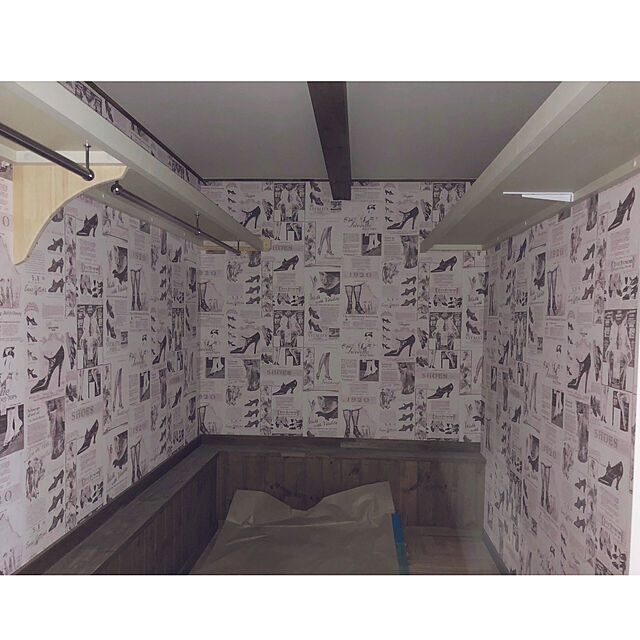 snoopyの-壁紙 のり付き ピンク サンゲツ TH-9348 カワイイ もとの壁紙の上から貼れます。下敷きテープ付き 貼りやすく簡単 DIY 購入目安15m 6畳分目安30m(REROOM)の家具・インテリア写真