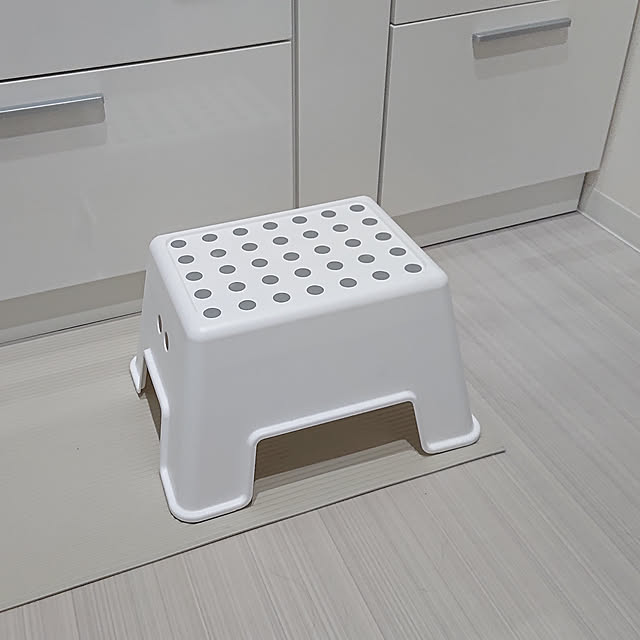 【写真付きレビュー】★即納★【IKEA】イケア通販【BOLMEN】ステップ・Bigスツール（子供用踏み台）の通販商品&口コミ情報