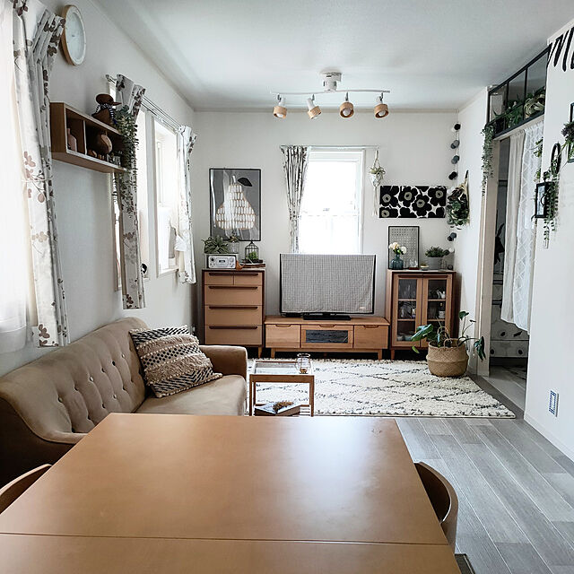 YUKKIの無印良品-【無印良品 公式】壁に付けられる家具・箱・幅88cm・オーク材幅88×奥行15．5×高さ19cmの家具・インテリア写真