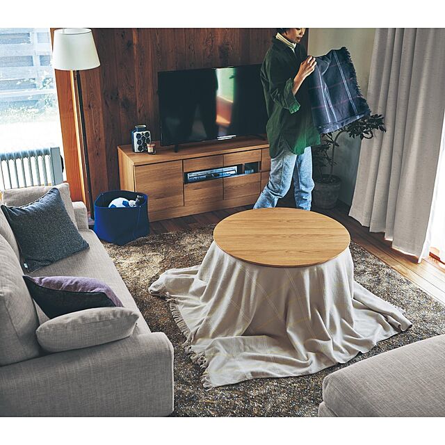 BelleMaisonの-こたつ布団にもなる綿素材を使ったビッグブランケット[日本製]の家具・インテリア写真