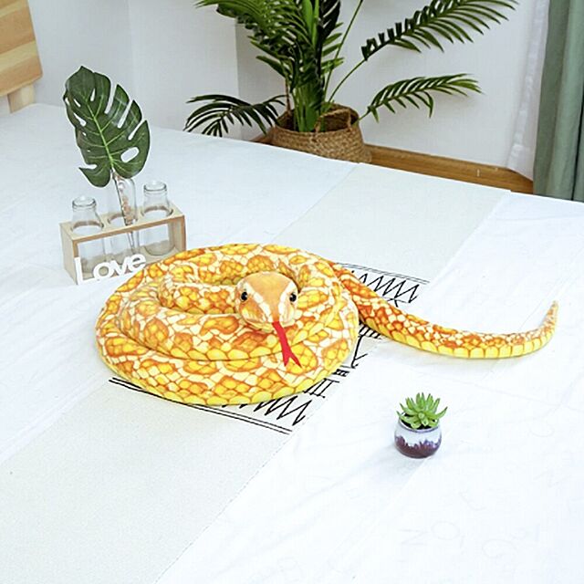 aiojapanの-ぬいぐるみ 玩具 蛇 おもちゃ ヘビ 置物 スネーク snake 3.3m 爬虫類 クッション かわいい おもしろ かわいいぬいぐるみ ドッキリの家具・インテリア写真