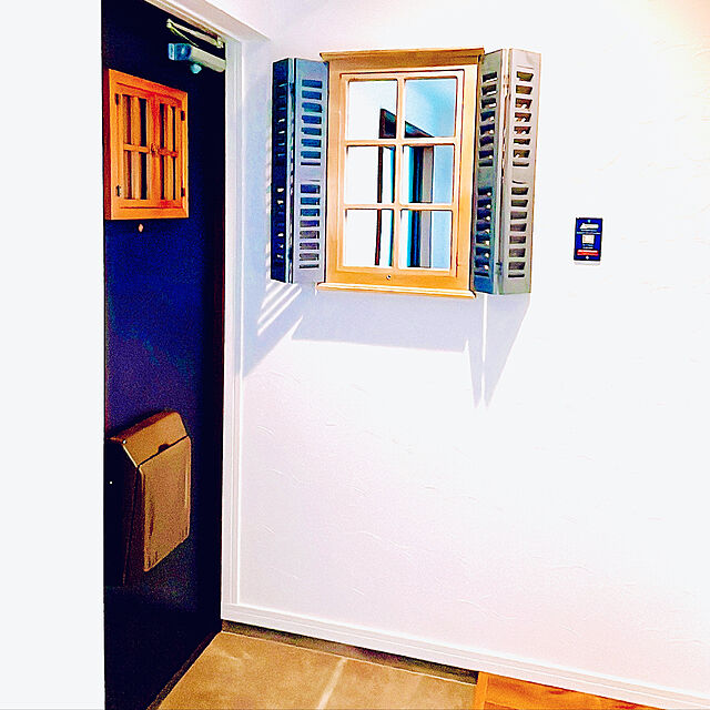 sumireの-ドアポストシブタニDP-68N　ブラウン色の家具・インテリア写真