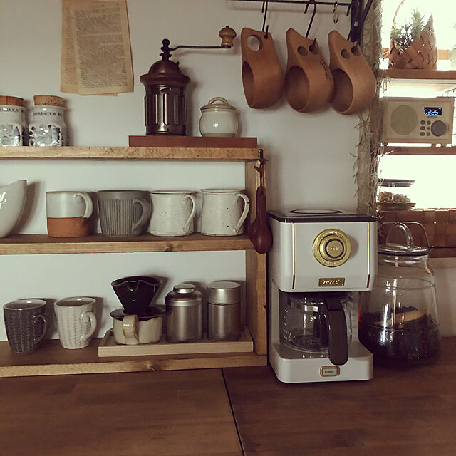 nikoの-マグカップ 280ml SALIU コップ 食器 陶器 日本製 （ カップ マグ しのぎ ストライプ コーヒーカップ コーヒー カフェオレ 紅茶 和風 鎬 和モダン ）の家具・インテリア写真