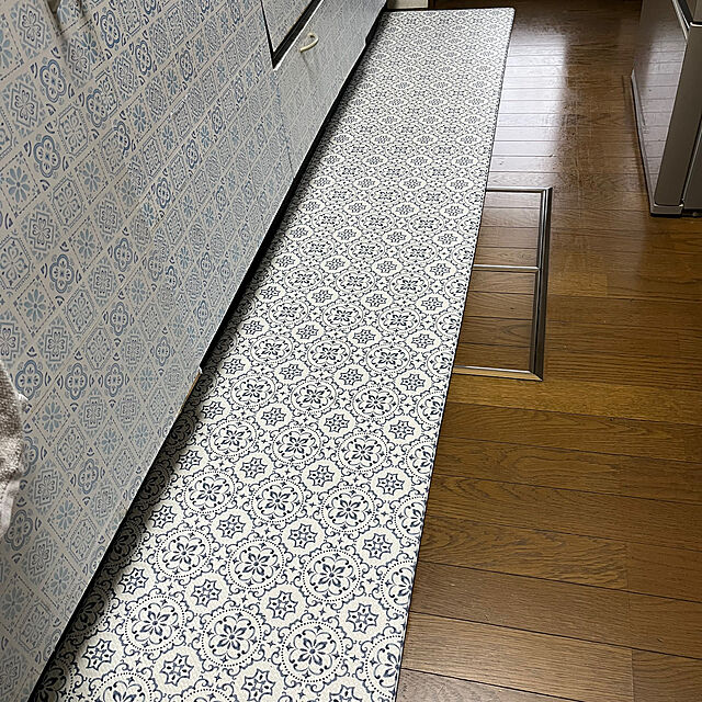 ritsukoのニトリ-薄くて軽い キッチン用フロアマット(タイルGY 45X240 NE21) の家具・インテリア写真