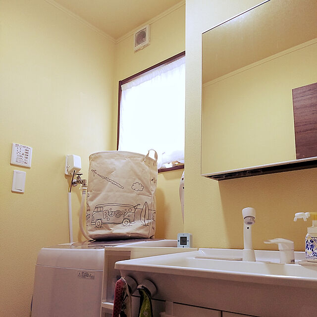 necoのニッペホームプロダクツ-カインズ ホワイティーカラーズ 水性塗料 室内用 2kg アプリコットライトの家具・インテリア写真