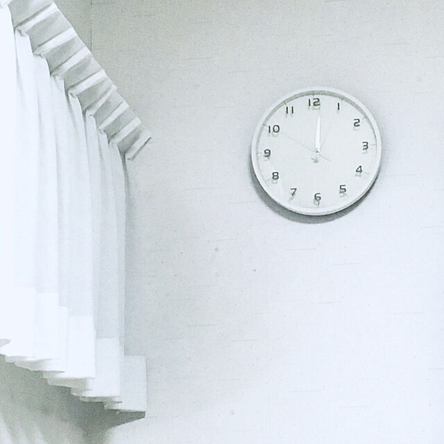RionのLemnos-Lemnos（レムノス）nine clock 電波時計 ブラック LC08-14W BK シンプル 掛け時計 インテリア 置き時計 おしゃれ 時計 祝い ギフト プレゼント ラッピング 壁掛け クロック デザイン時計 国産の家具・インテリア写真