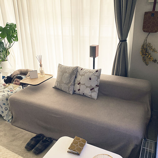 mugi1123のニューウェルブランズ・ジャパン(同)-アップリカ ハイローベッド&amp;チェア ユラリズム オートプラス HIDX ファシーレ (BE)　ラックの家具・インテリア写真