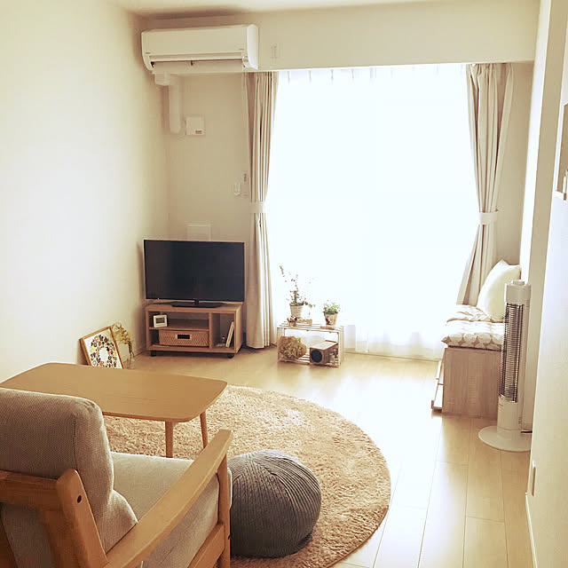 hirororoのニトリ-布張り2人用ソファ(マイスBE/LBR) の家具・インテリア写真