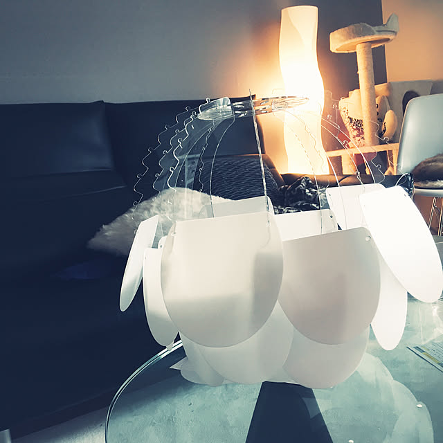 wolf_____21の-LEDランプシェード パインコーン型 ホワイト パズル DIYランプシェード 北欧風 シェードランプ カスタム シェード ペンダント 天井照明器具 間接照明 インテリア 北欧照明 デザイン おしゃれ 自分で組み立てるキット 電球別売り あす楽の家具・インテリア写真