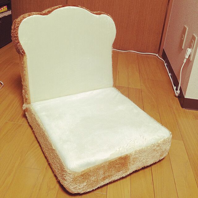mimikoのインテリアバザール-ナカムラ 食パン型 座椅子 pane〔パーネ〕 座イス コンパクト 32100026の家具・インテリア写真