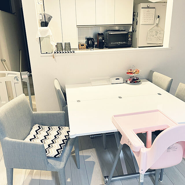 Sakiのイケア-IKEA イケア ハイチェア トレイ付き ピンク シルバーカラー z49275639 ANTILOP アンティロープ キッズ ベビー ベビー用インテリア ベビーチェア おしゃれ シンプル 北欧 かわいい 家具の家具・インテリア写真